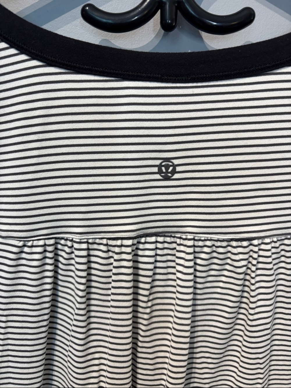Lululemon Urbanite Henley Long Sleeve In Hyper Stripe Angel Wing / Black - Picture 10 of 10